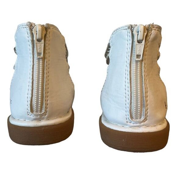 B.o.c Sedge White & Pewter
Womens braided gladiator sandals white size 9 GUC - Picture 5 of 14